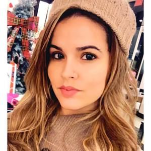 Meet your Posher, Gabriela